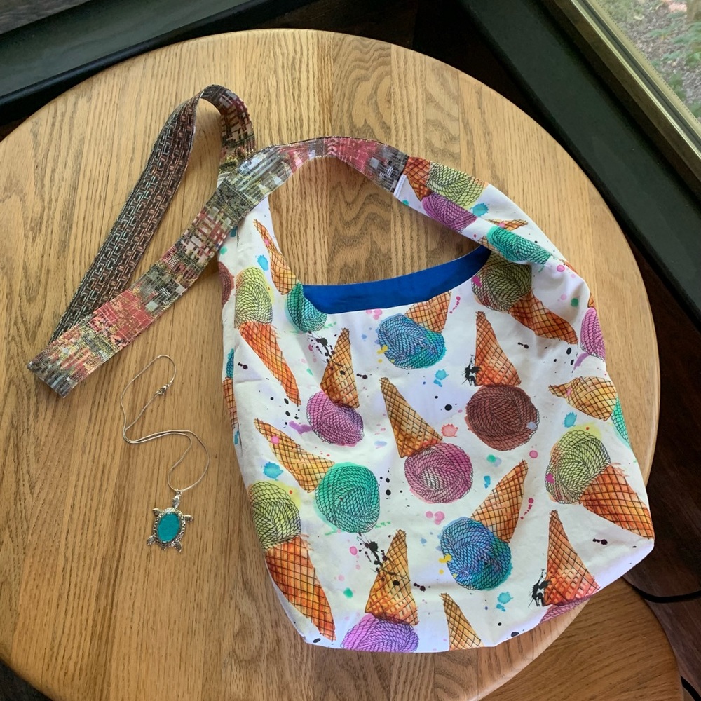 Crossbody ice cream themed hobo bag with handcrafted turtle necklace! - Picture 3 of 10